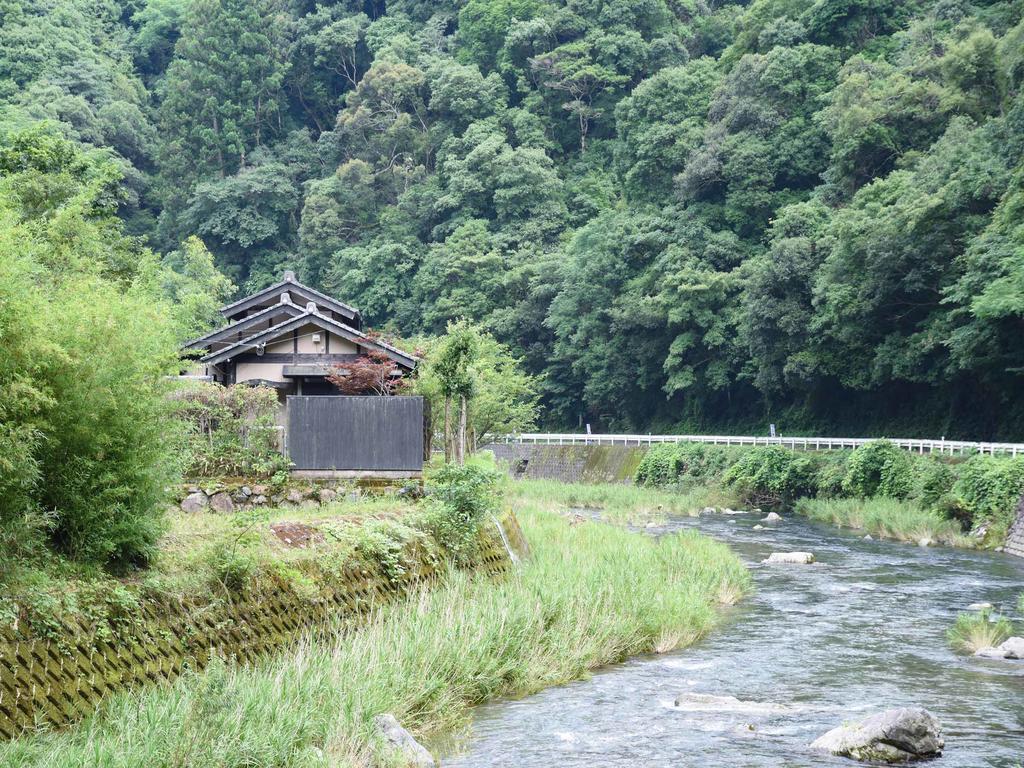 Yusenkaku Hotel Ятсуширо Екстериор снимка